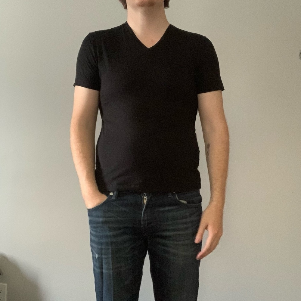 Guess &  Banana Republic black T-shirt’s men’s size medium
